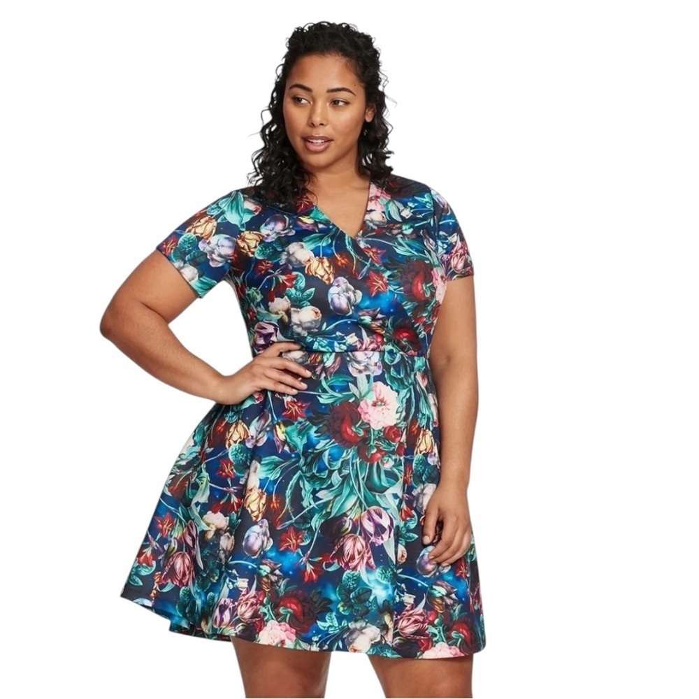 Alexia Admor Floral V-Neck Dress